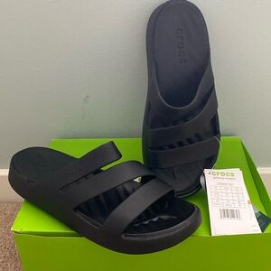NWB Crocs Getaway Strappy Sandal-size 7